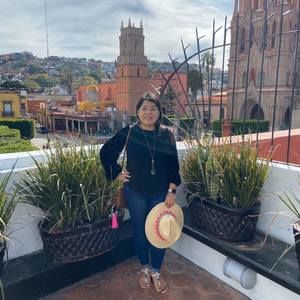 Meet your Posher, Veronica